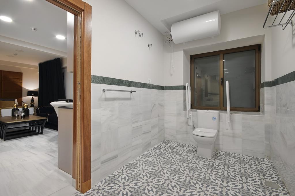 غرناطة Suites Gran Via Capilla Real المظهر الخارجي الصورة