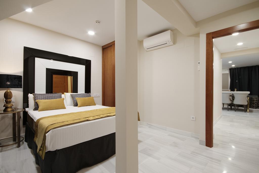 غرناطة Suites Gran Via Capilla Real المظهر الخارجي الصورة
