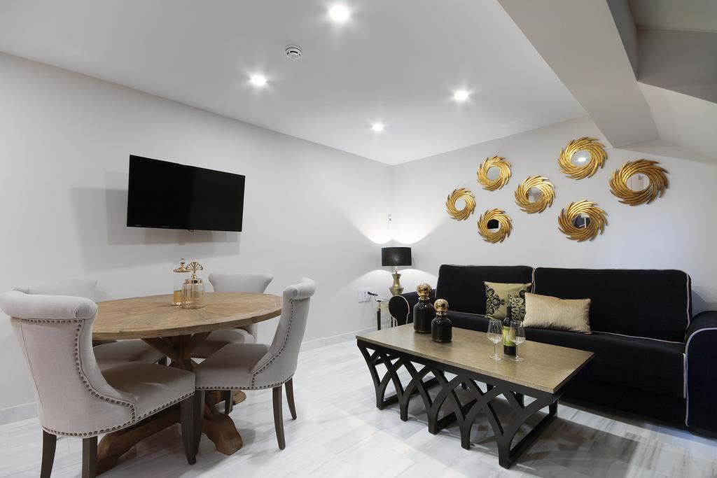 غرناطة Suites Gran Via Capilla Real المظهر الخارجي الصورة
