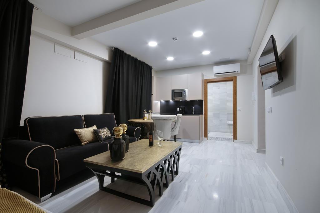 غرناطة Suites Gran Via Capilla Real المظهر الخارجي الصورة