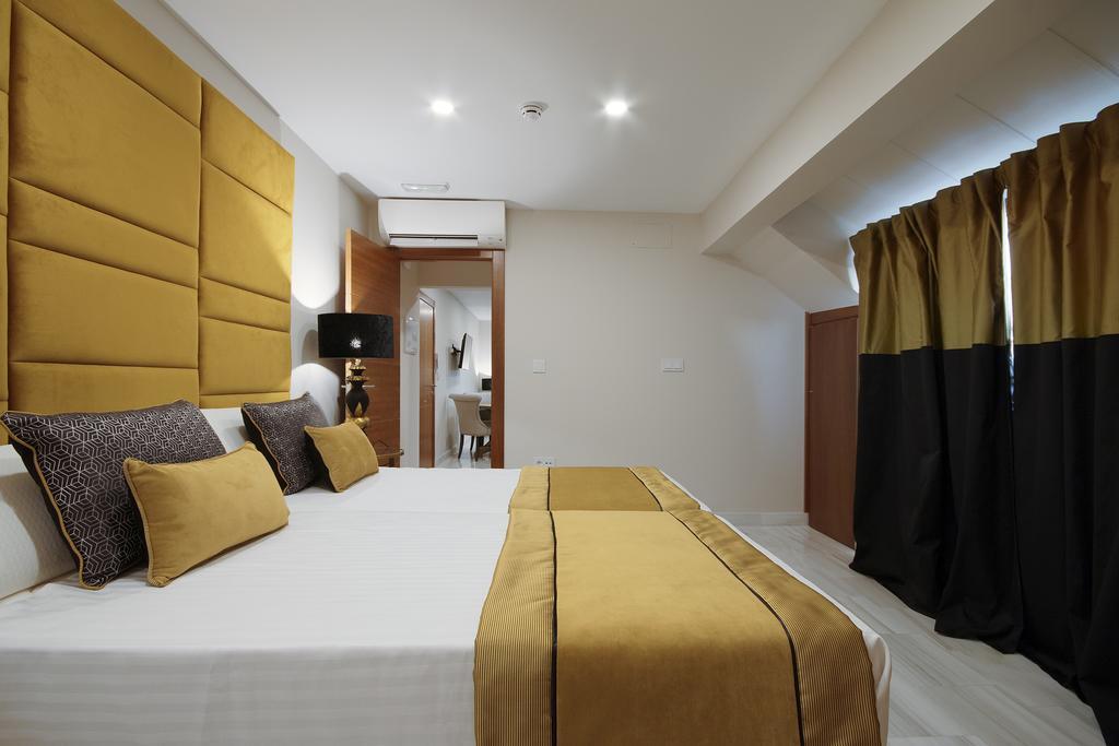 غرناطة Suites Gran Via Capilla Real المظهر الخارجي الصورة